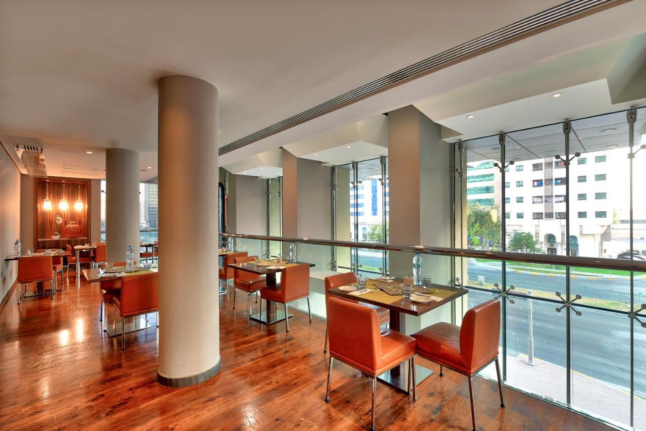Hotel Centro Al Manhal By Rotana Abu Dhabi Exterior foto